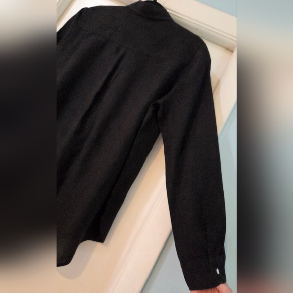 Women's J. McLaughlin Black Britt Linen Blouse, Size L - Picture 13 of 13